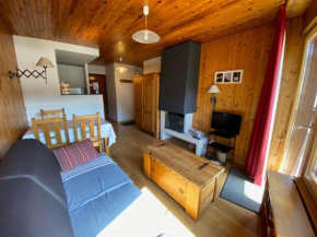 2 Pièces au Centre avec Cuisine Equipée et Balcon – La Clusaz - FR-1-459-116